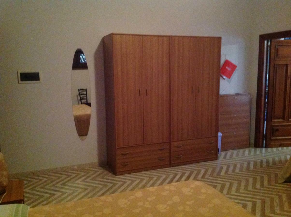 Bed & Breakfast Da Charlie LʼAquila Dış mekan fotoğraf